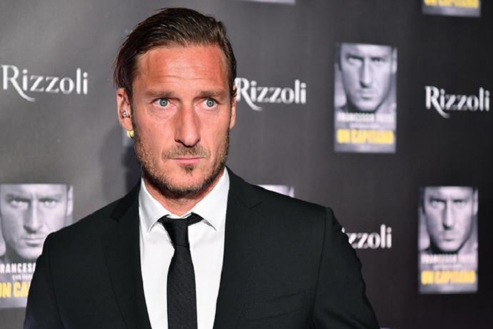 Francesco Totti ha deciso: dirà addio alla Roma. Lunedì la conferenza stampa (foto Ansa)