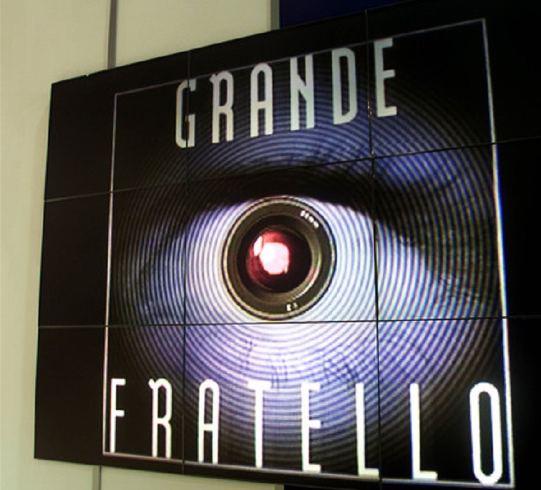 Grande Fratello, Kikò Nalli bacia Ambra Lombardo: "Fidati di me..." (foto d'archivio Ansa)