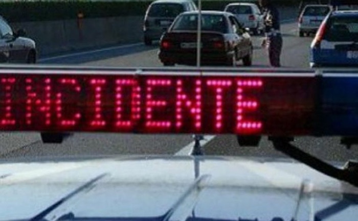 A14, schianto tra Poggio Imperiale e Termoli: morta una bimba di 10 anni, i genitori in ospedale