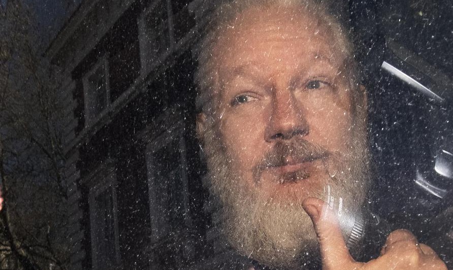 Julian Assange, tribunale svedese rigetta richiesta di arresto (foto Ansa)