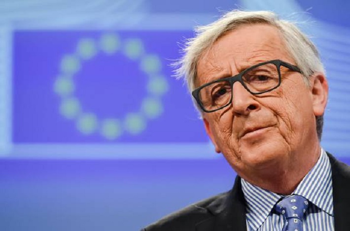 Ue, tecnici danno l'ok: procedura giustificata. Juncker: "Italia sbaglia direzione" (foto Ansa)