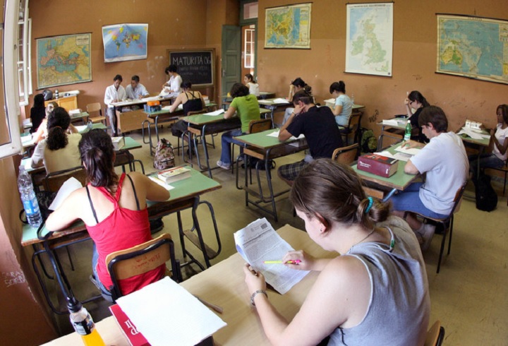 Seconda Prova Maturità 2019, LA DIRETTA. Al Classico Latino e Greco. Matematica e Fisica allo scientifico (foto Ansa)