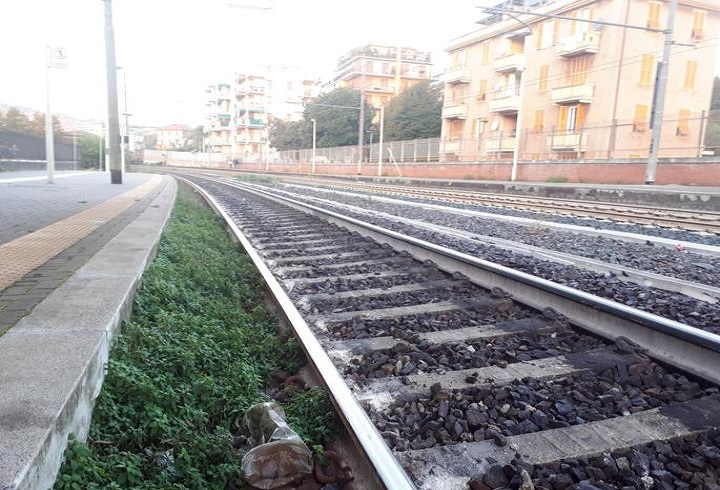 Piacenza, identificato il cadavere trovato sui binari: è un 19enne di Codogno (foto d'archivio Ansa)