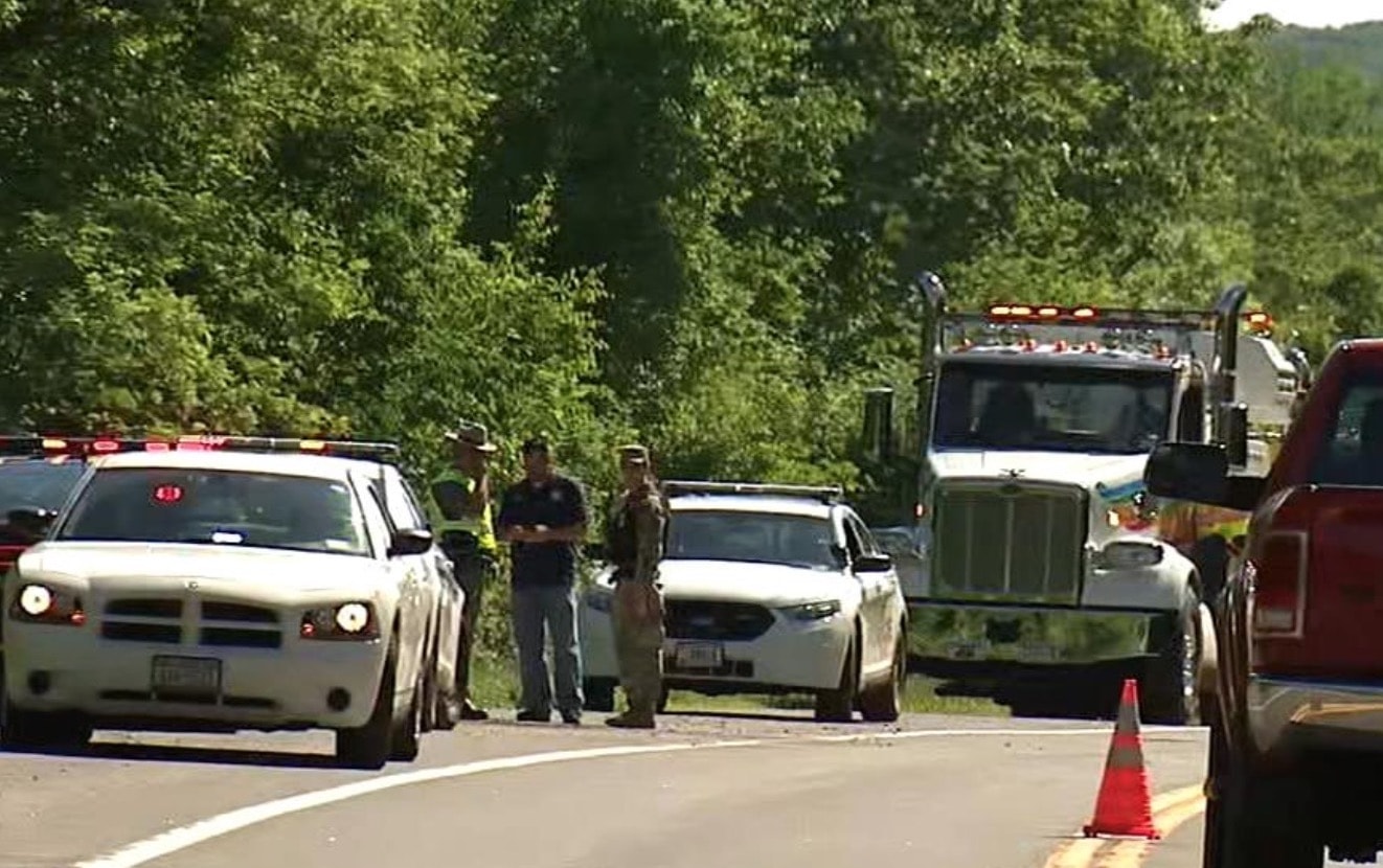West Point, si ribalta un mezzo corazzato per il trasporto di soldati: un morto, diversi feriti
