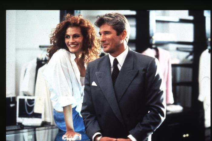 "Pretty woman" finiva male, altro che happy end. Julia Roberts svela il copione originale e drammatico