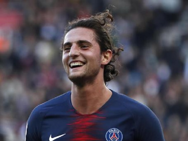 Adrien Rabiot in vacanza a Porto Ercole: "Juventus? Ci stiamo parlando" (foto Ansa)