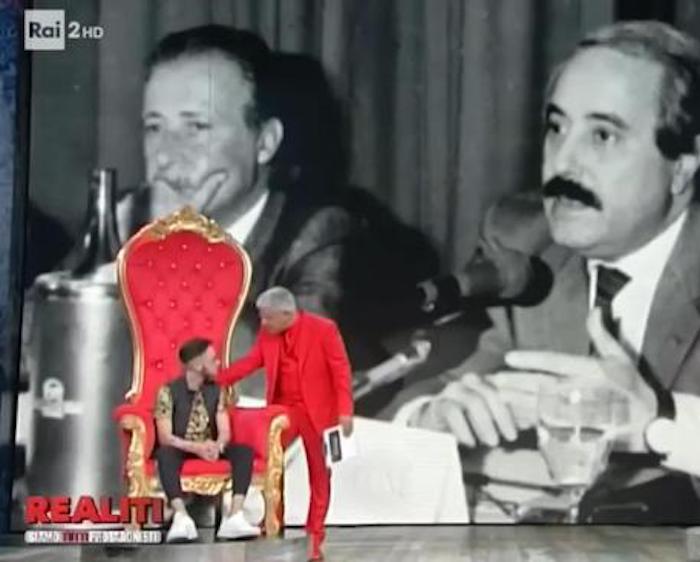 Realiti, Rai si scusa: "Abbiamo mandato in onda cose indegne"