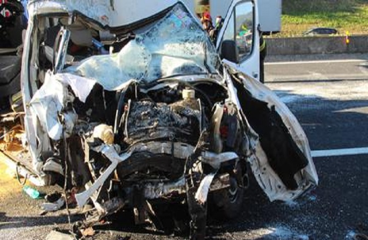 A1. scontro tra due auto e un mezzo pesante all'altezza di Torrenova: un morto (foto d'archivio Ansa)