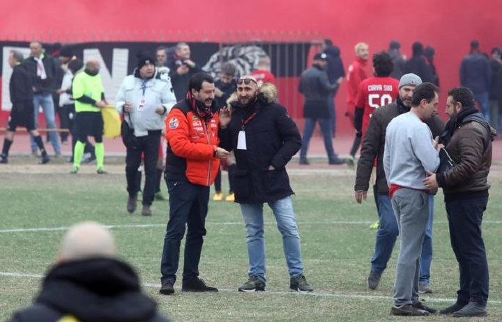 Luca Lucci, all'ultrà del Milan sequestrati casa, bar, auto e conti correnti per un milione di euro (foto Ansa)