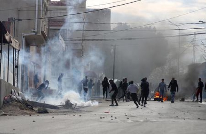 Tunisia, forte esplosione a Tunisi vicino l'ambasciata francese (foto d'archivio Ansa)