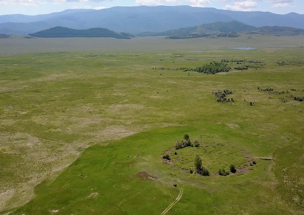 Atlantide russa in Siberia: scoperte le tombe preistoriche di due "donne alla moda"