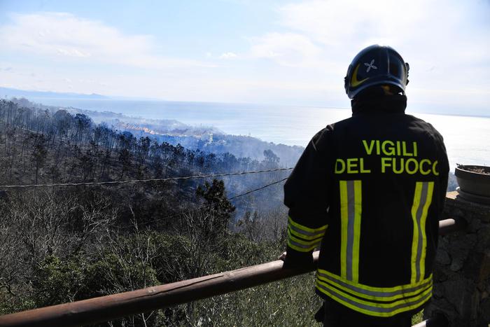 Giovanni Costa, vigile del fuoco morto in servizio: sala del Comune di San Martino in Badia intitolata a lui