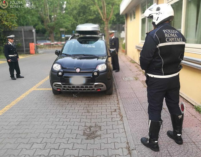 vigili rintracciano fiat panda