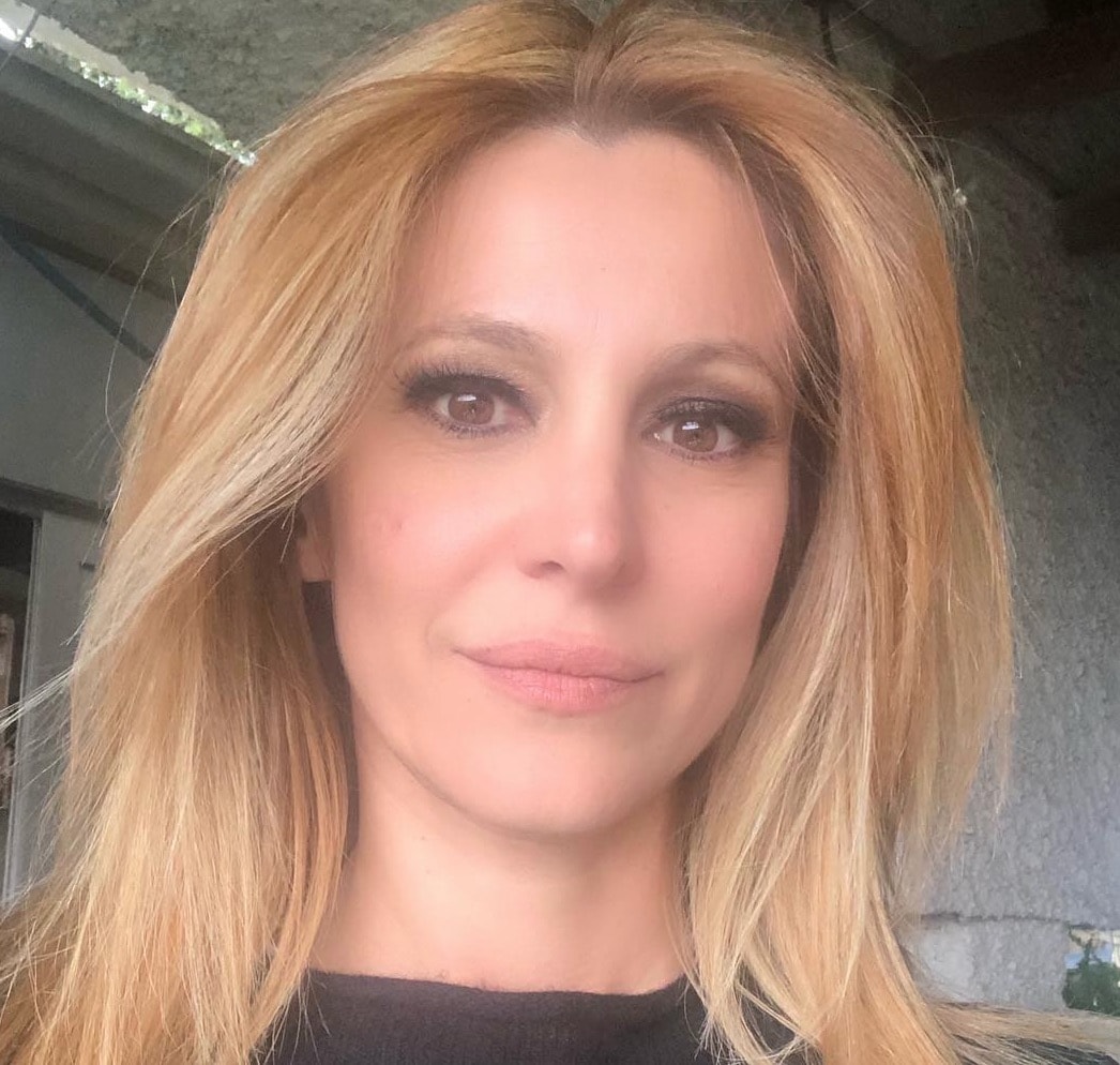 Adriana Volpe contro Carlo Freccero: "Una Rai Due in ginocchio e non si fa niente!"
