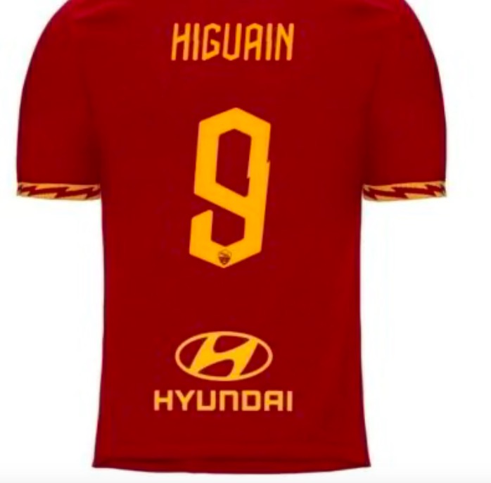 Roma-Higuain, ecco cosa manca. Sui social già spunta la maglia...