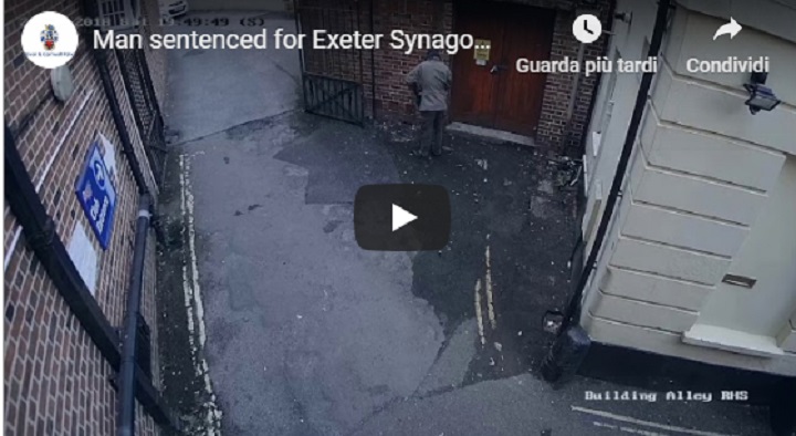 Gb, tenta di incendiare una sinagoga ma prende fuoco: ricoverato in un ospedale psichiatrico VIDEO