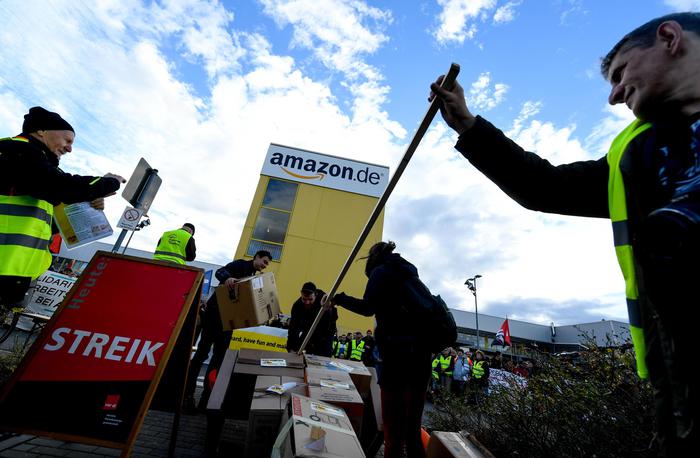 Amazon, primo sciopero globale durante il Prime day, il giorno dei grandi sconti