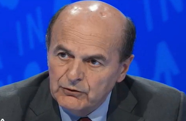 Sea Watch, Bersani: "Insulti a Carola Rackete? A me sarebbe scappato il cazzotto"