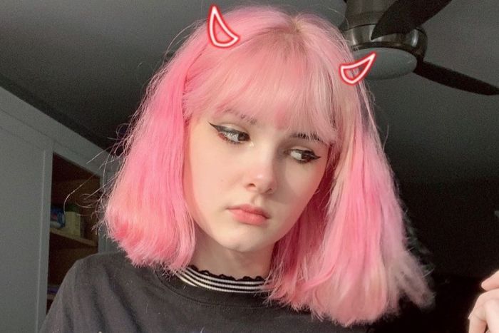 Bianca Devins, influencer di 17 anni decapitata dal fidanzato. Che poi posta le foto del corpo smembrato