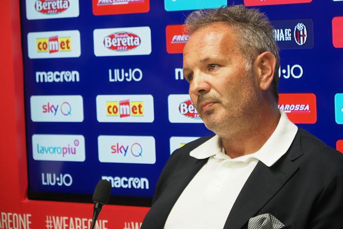 Bologna-Sciliar 5-0, Mihajlovic guarda partita in diretta Facebook