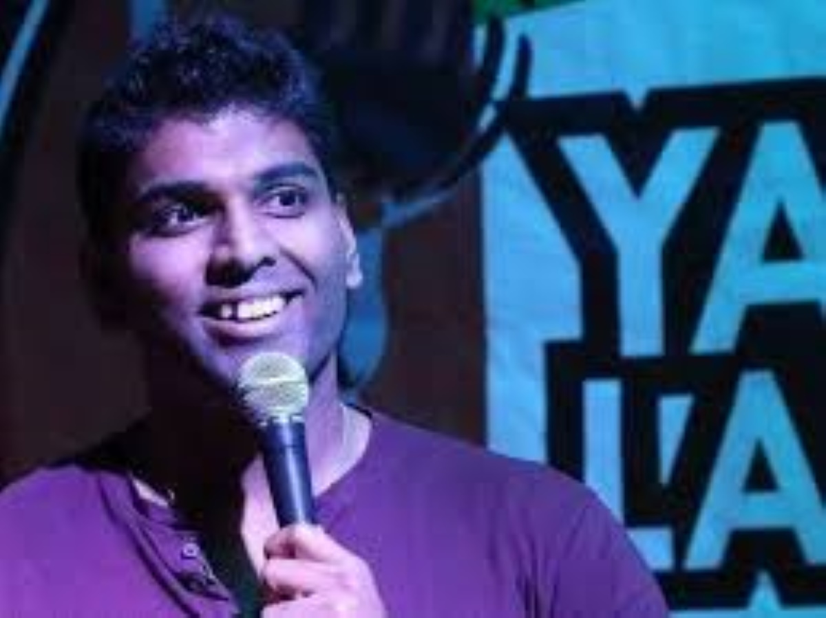 Comico indiano morto durante show