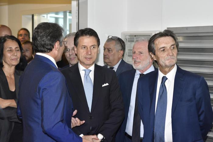Premier Conte e governatore lombardia Attilio Fontana