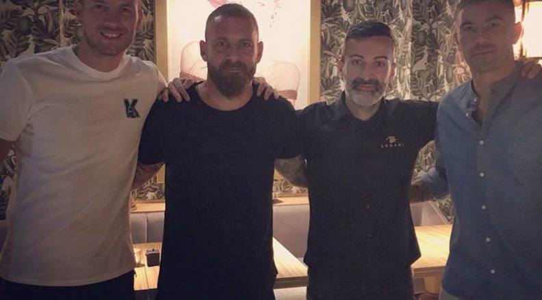 De Rossi a cena con Dzeko e Kolarov. Smetterà di giocare? Ancora non ha deciso