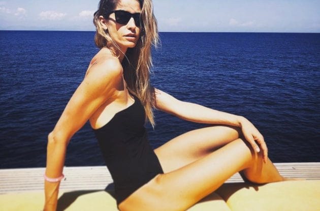 elena santarelli in costume è magra