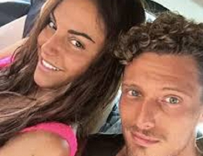 Grande Fratello, Gennaro Lillio: "Io e Francesca De André lo abbiamo fatto nella casa. Ci hanno censurati"