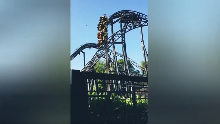 La giostra bloccata in alto