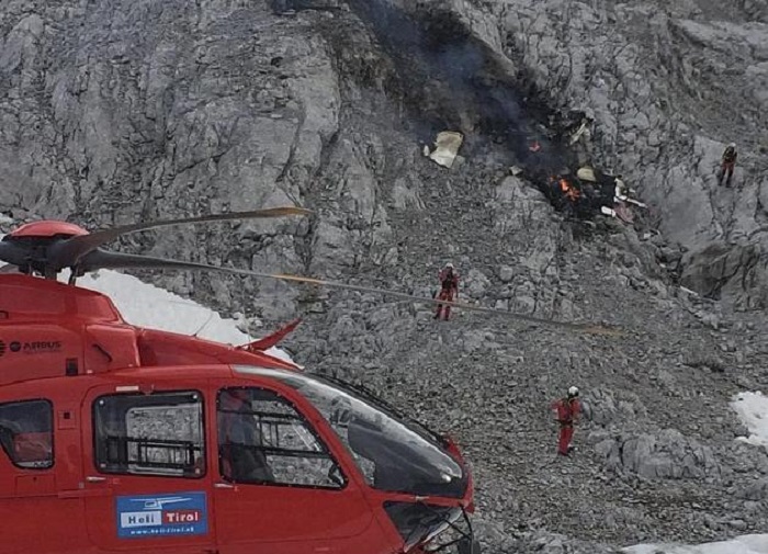 austria aereo si schianta sulle montagne in Tirolo