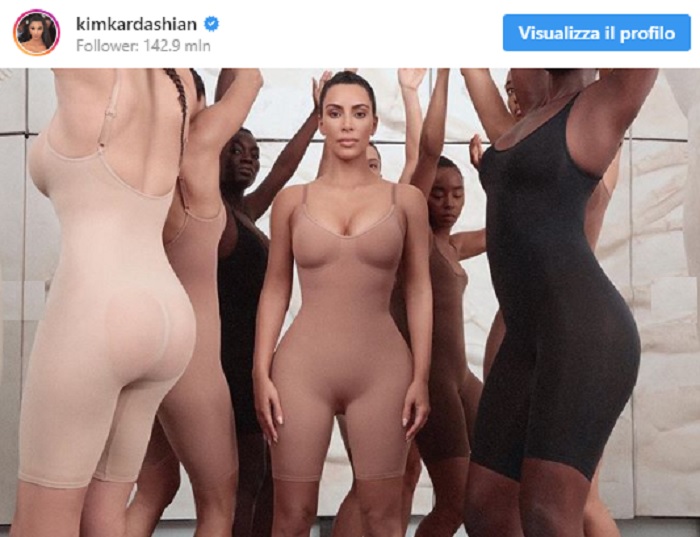 Kim Kardashian kimono