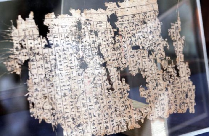 Un papiro egizio (foto d'archivio Ansa)