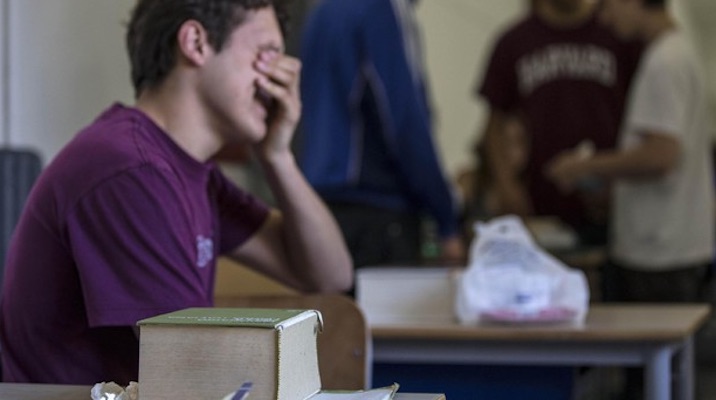 Maturità, la prof di Biologia: "Aids si trasmette con rapporti omosessuali"