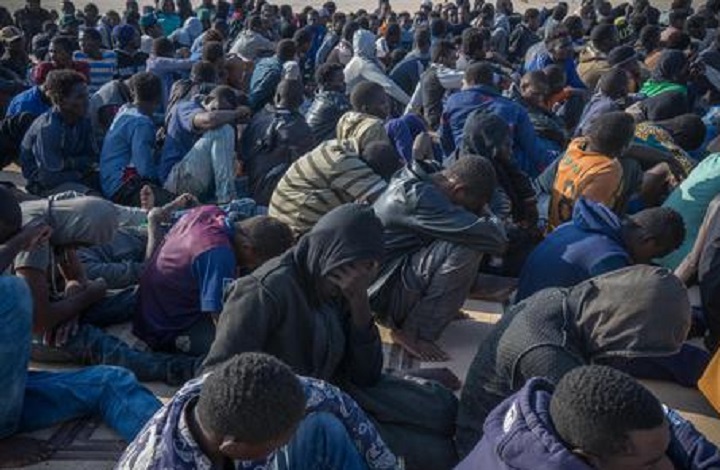 Migranti, inchiesta su Onlus: 11 arresti tra Milano e Lodi (foto d'archivio Ansa)