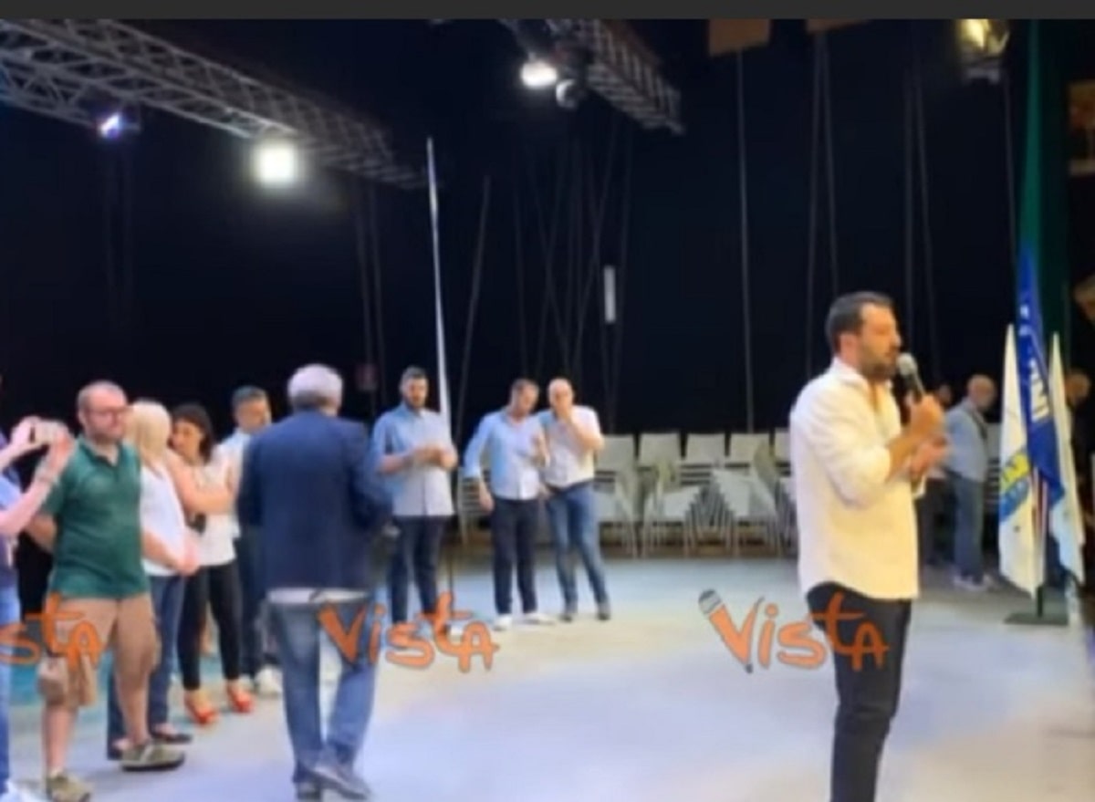 Salvini parla ad Adro in provincia di Brescia