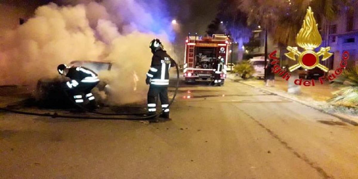I vigili del fuoco in azione a Cardedu