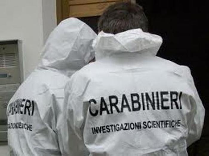 Ferrara: figlio stroncato da un malore, l'anziana madre muore di stenti
