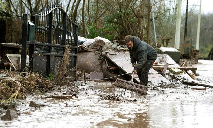 Spagna, alluvioni in Navarra: autista muore trascinato via (foto d'archivio Ansa)