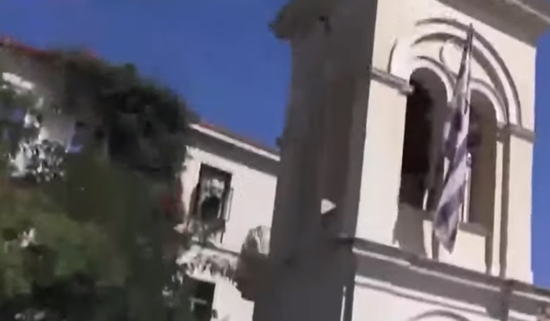 Terremoto Atene, il momento della scossa in diretta VIDEO