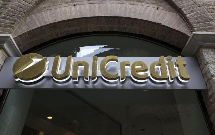 Unicredit taglia costi e dipendenti