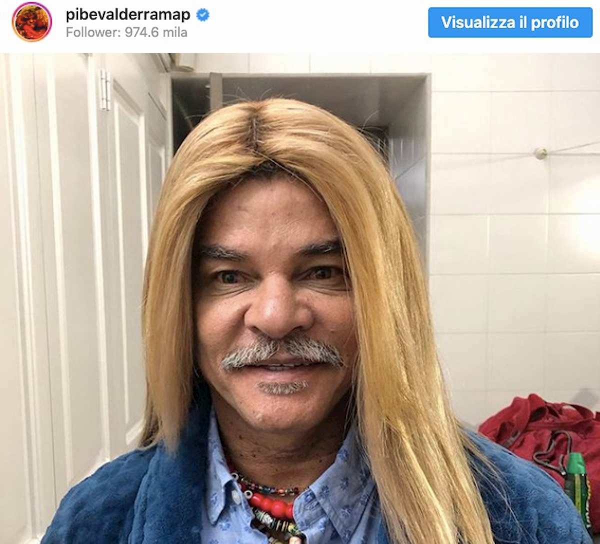 Valderrama capelli lisci foto instagram