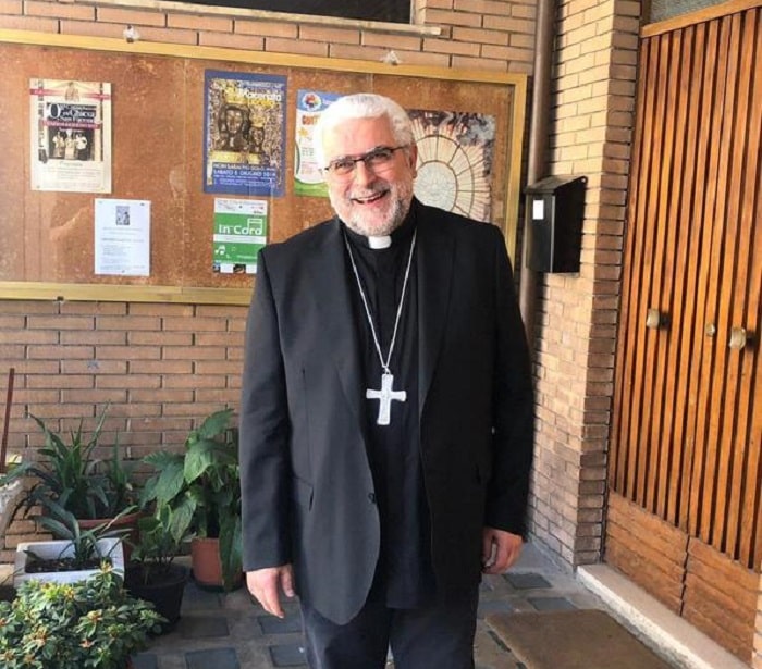 Monsignor Giovanni Mosciatti, un vescovo rock a Imola: l'ordinazione in cattedrale, poi sul palco con la tromba