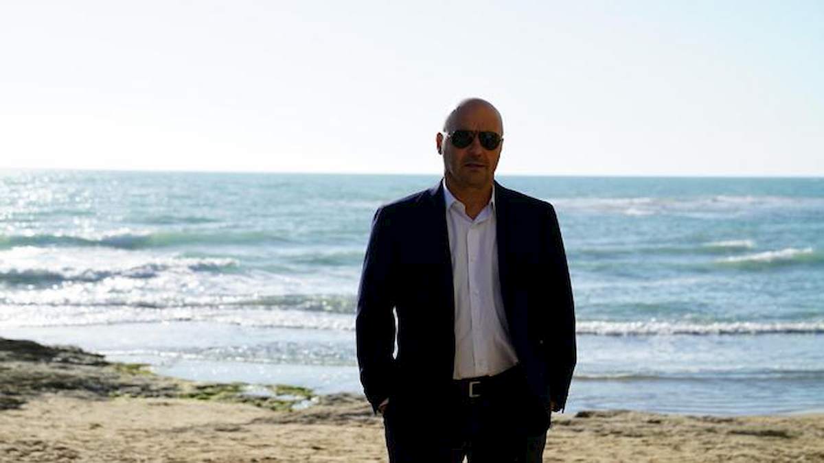 luca zingaretti è montalbano