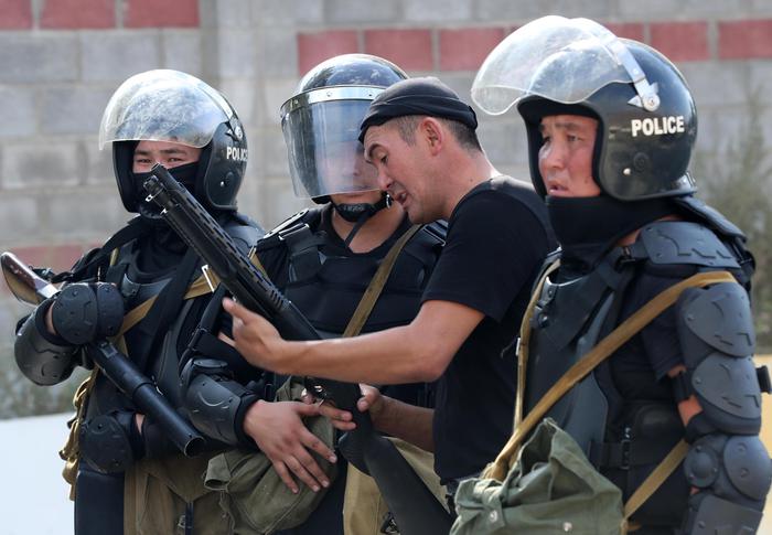 Almazbek Atambayev, fallito arresto