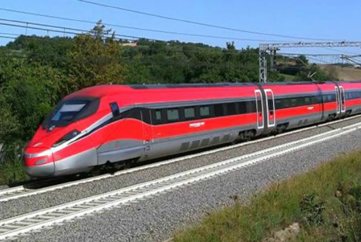 Un frecciarossa (foto Ansa)