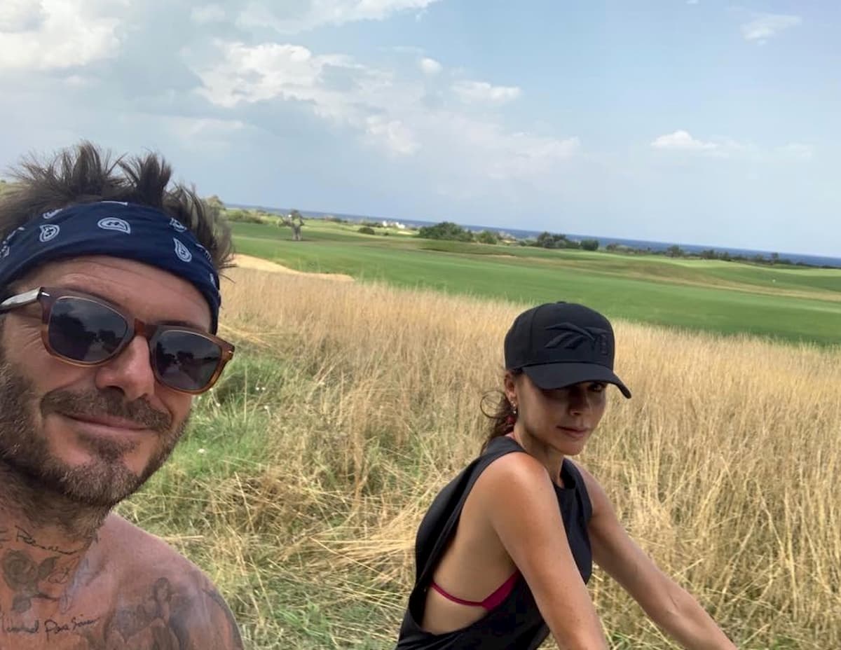 David e Victoria Beckham nelle campagne pugliesi