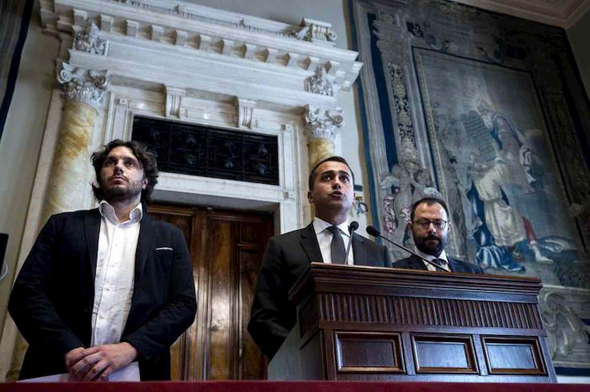 Conte-bis, Di Maio alza la posta: "Nostri punti nel programma o si torni a votare"
