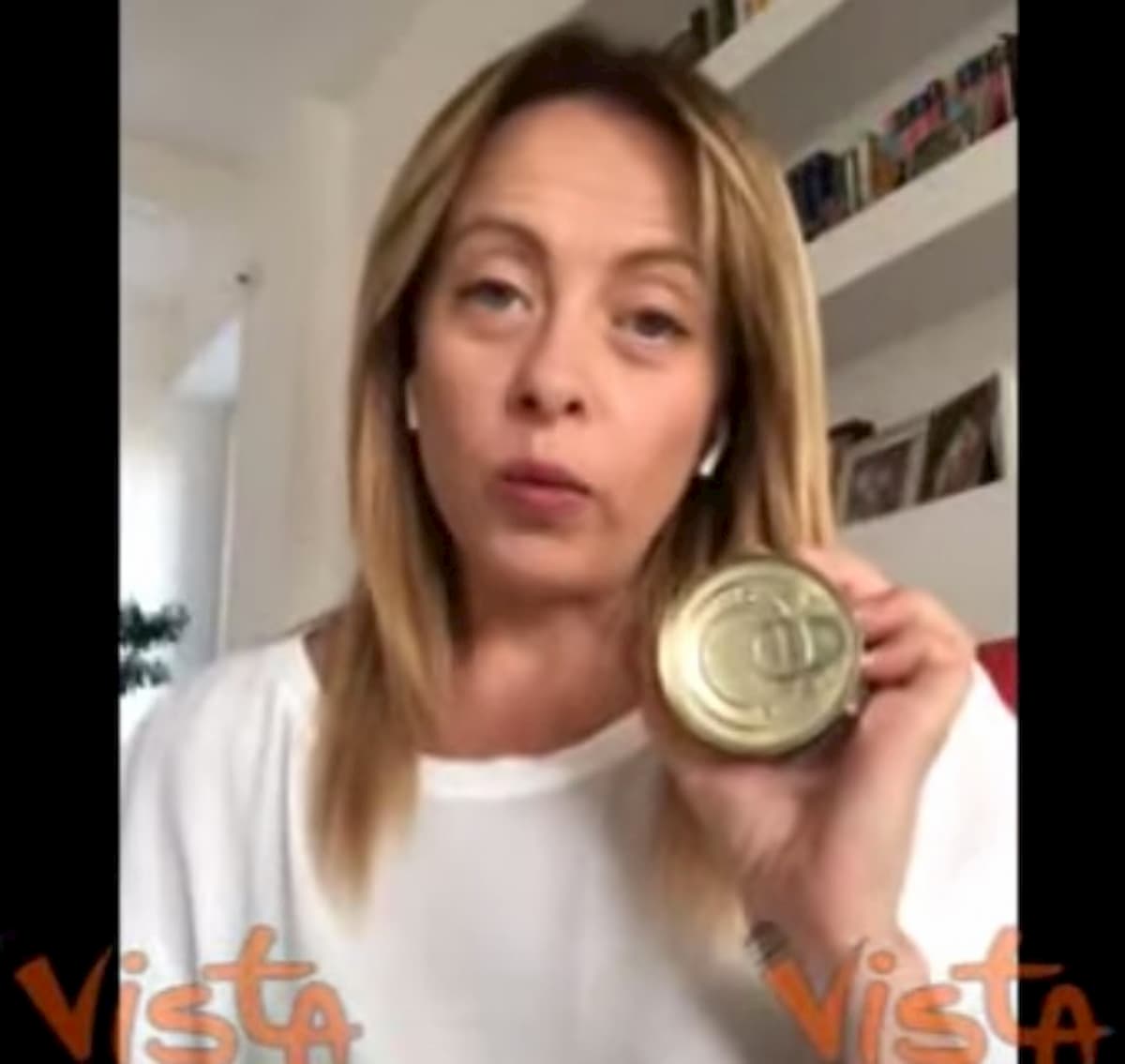 Giorgia Meloni e la scatoletta di tonno