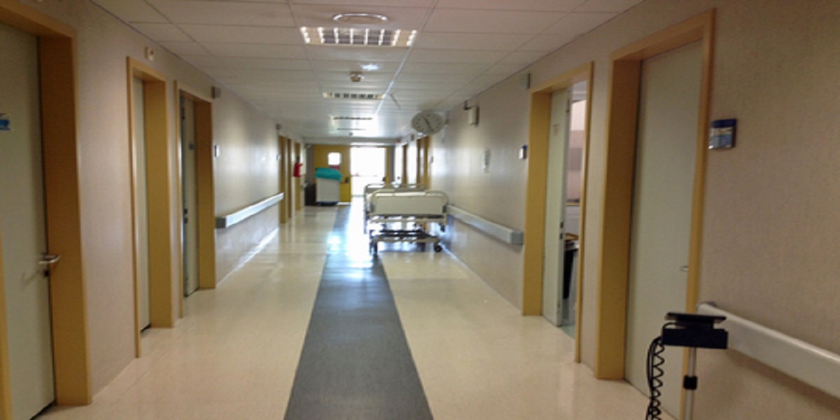 Una foto di un ospedale